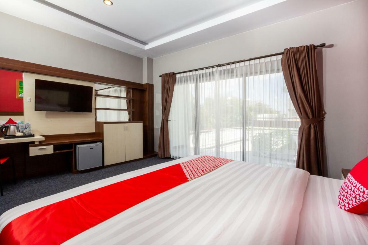 Hotel Oyo 1334 De'amor Exclusive Timoho